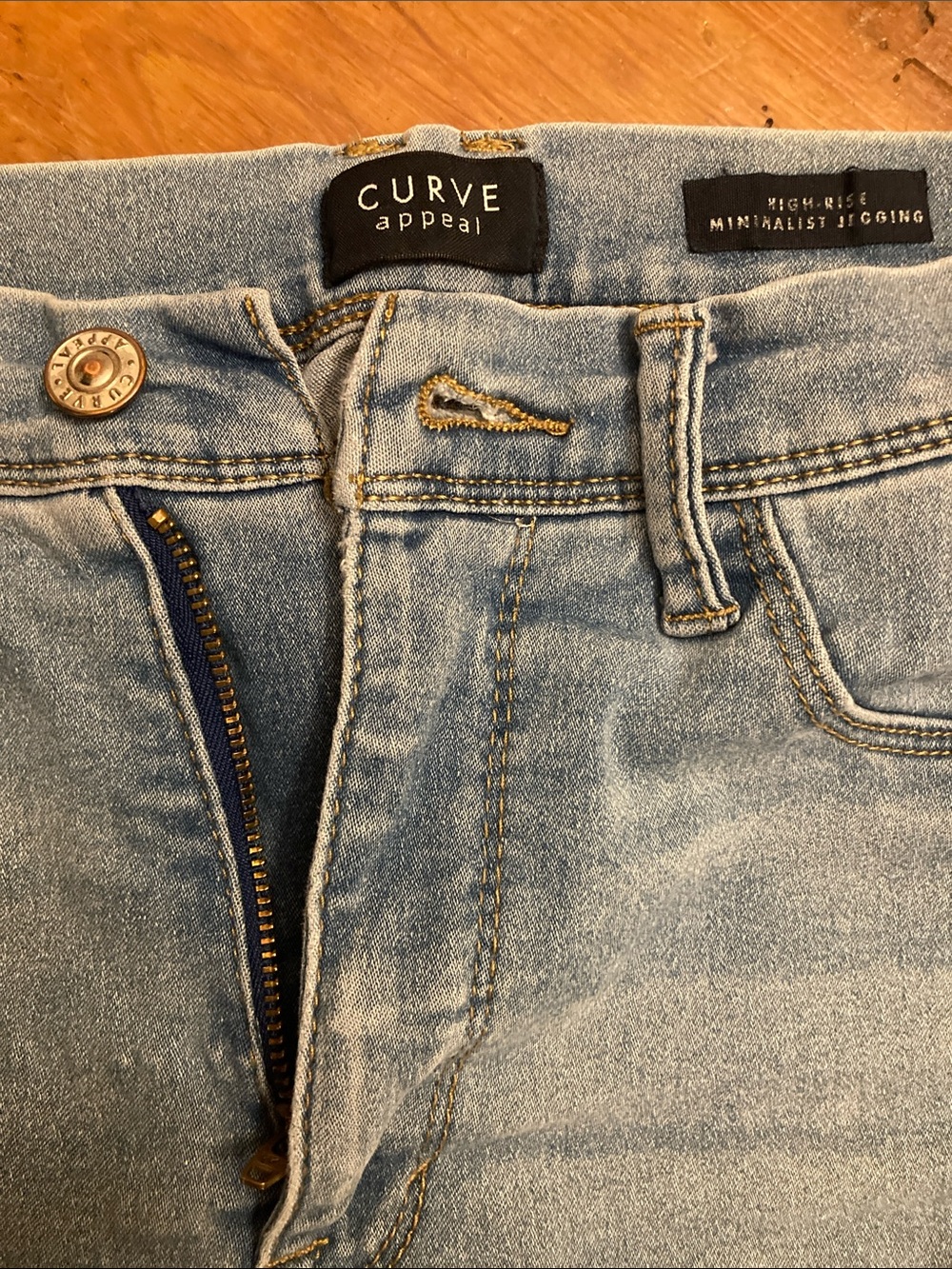 Curve Appeal 2 pair of Women’s Petite Jeans Light Blue and Black Size:2/26 - Picture 2 of 8